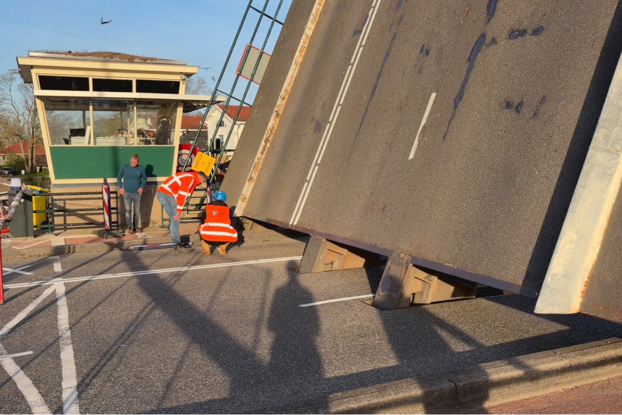 Beemsterbrug in Purmerend in geopende stand